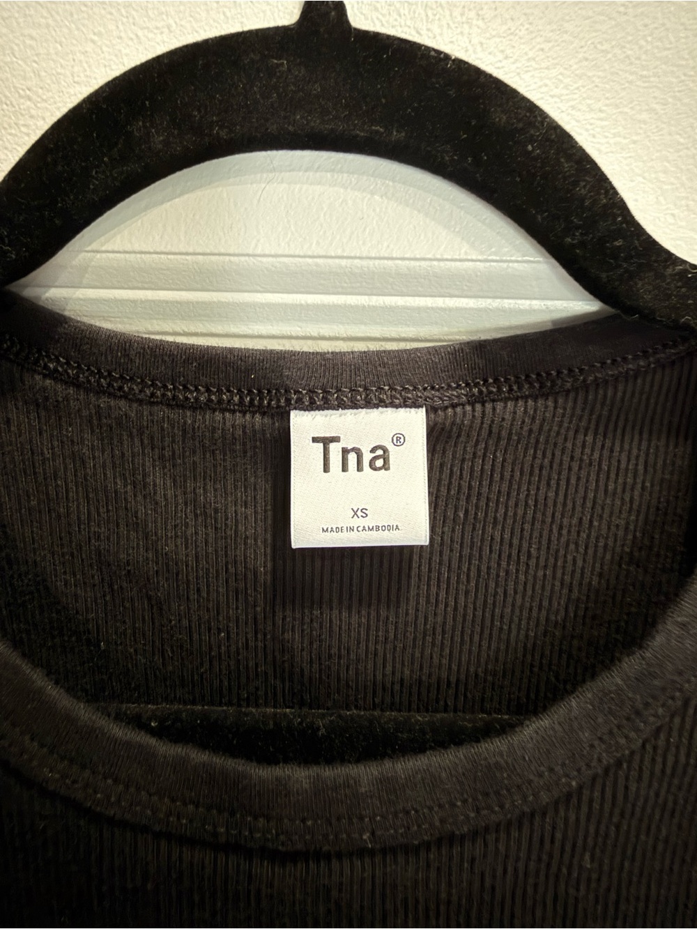 TNA Racer Crop Tank - Picture 2 of 5